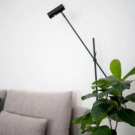 Naehe Stadtzentrum Mit Wohnzimmer Und Kueche 아파트 *