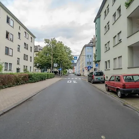 Naehe Stadtzentrum Mit Wohnzimmer Und Kueche 코블렌츠