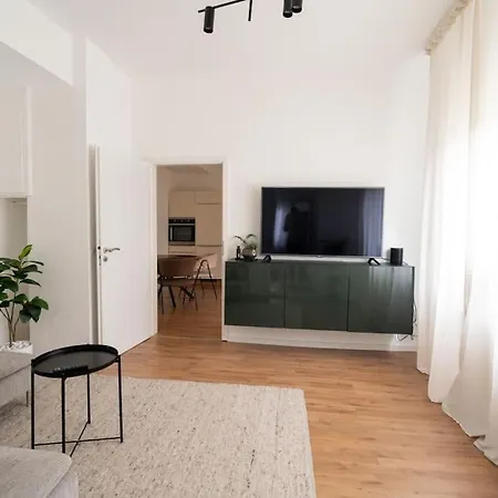 Naehe Stadtzentrum Mit Wohnzimmer Und Kueche Apartment Koblenz (Rhineland-Palatinate)